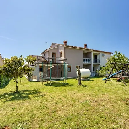 House Monte Grande Póla